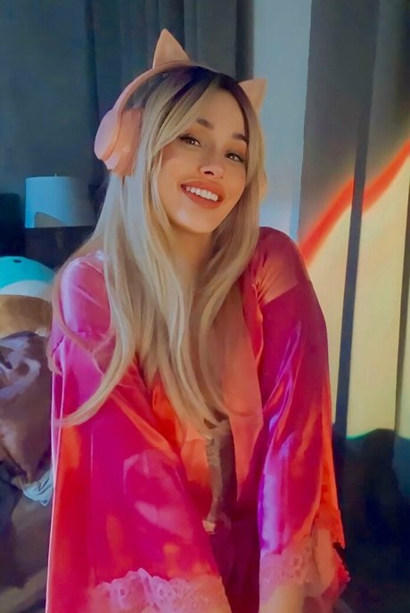 kittytheasmrqueen adult star picture