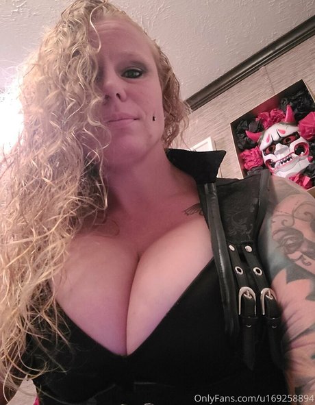 bigbootymandyj1981 nice model img