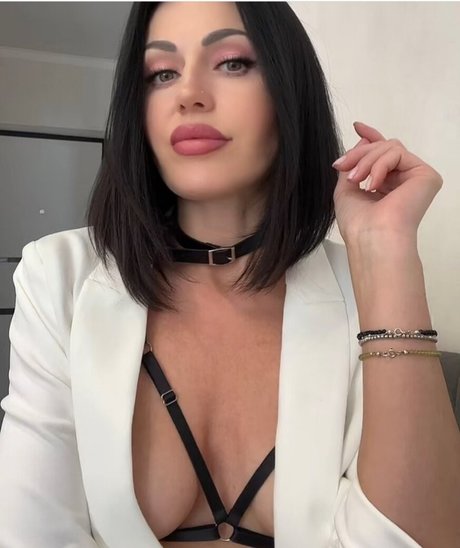 Arinaumka model nice pictures