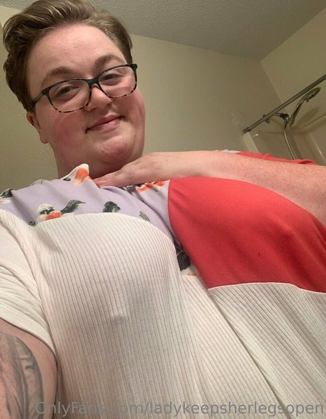 ladykeepsherlegsopen best pornstar img