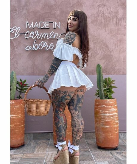 Lauzapata95 adult star photo