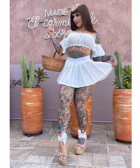 Lauzapata95 beautiful model archive