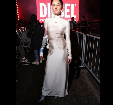 Jessie Mei Lee pornstar art gallery