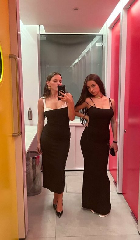 Dafne Keen naked star gallery