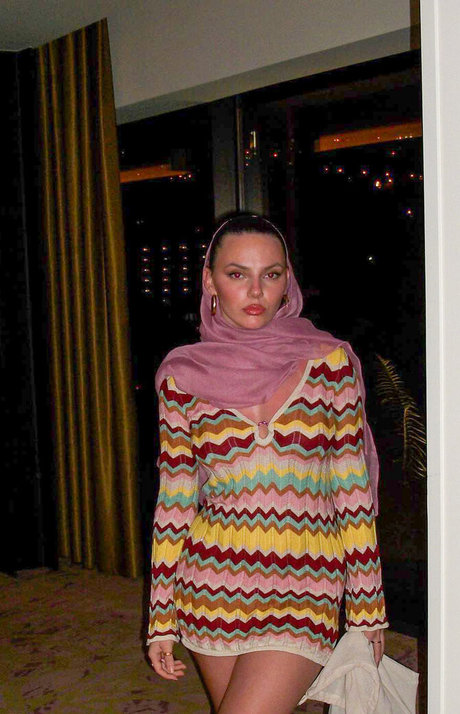 Dafne Keen model porn photos