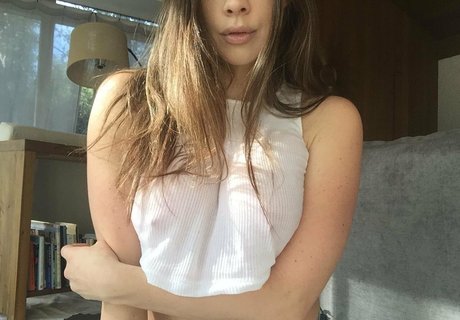 chanelpreston model xxx galleries