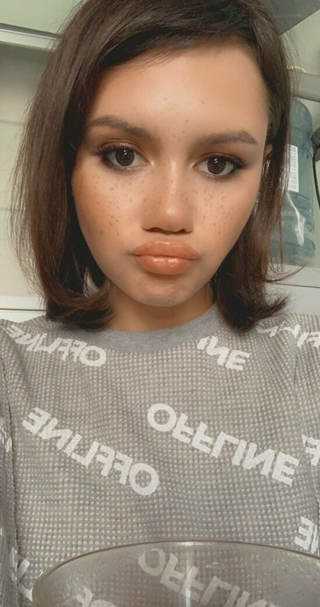 grilled avocadoz erotic pornstar img