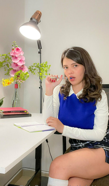 tatiplatters free actress images