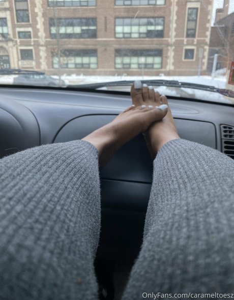 Carameltoesz star nudes galleries
