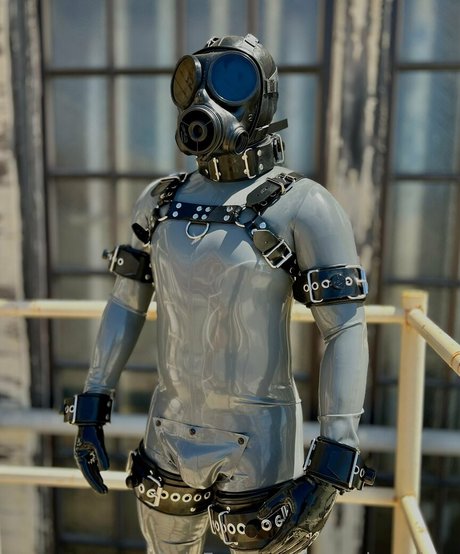 namelessgimp nude star img