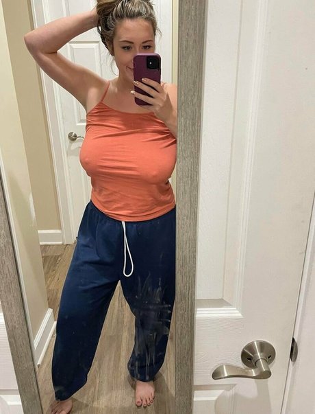 Momdd98 pornstar pretty image