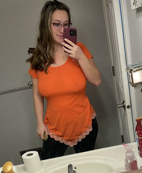 Momdd98 pornstar art pictures