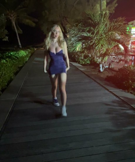 Gabriella Davies high quality star photos