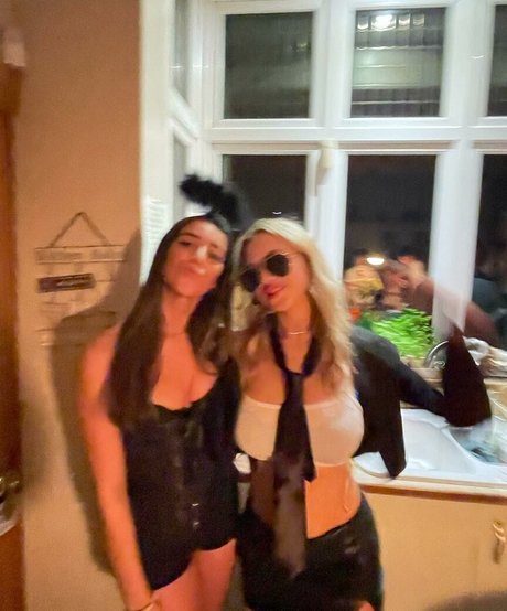 Gabriella Davies pornographic actress photos