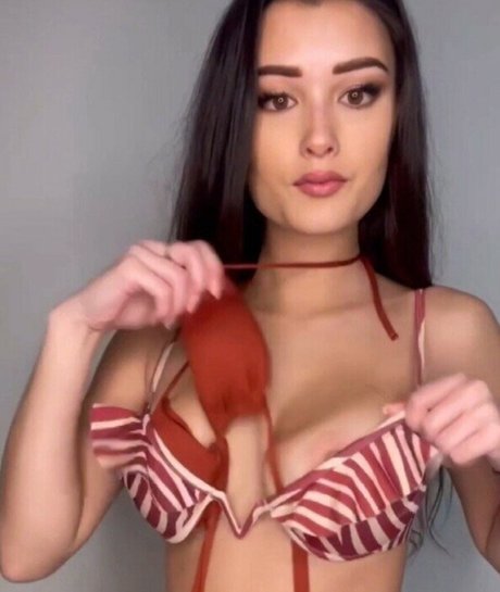 KKC naked pornstar pictures