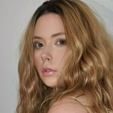 nylon lily free hd model images