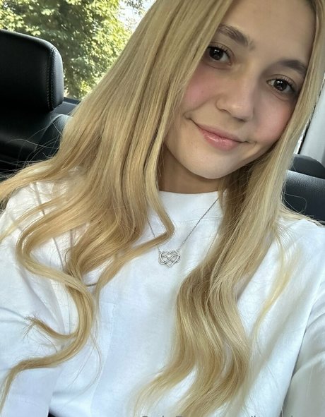 karisha x free model galleries