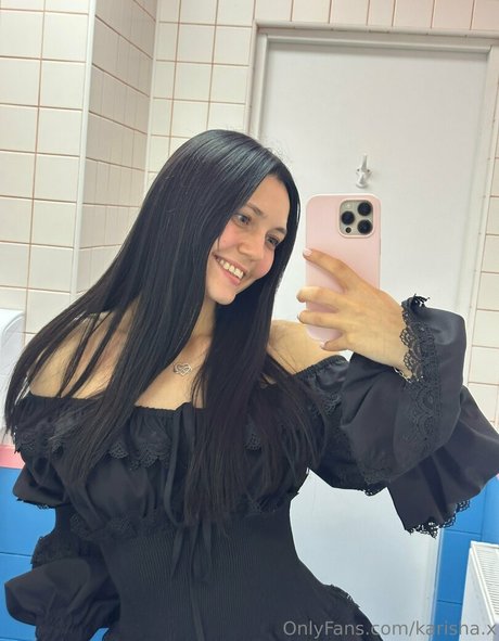 karisha x model best img
