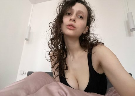 helgaamor pornstar beautiful image