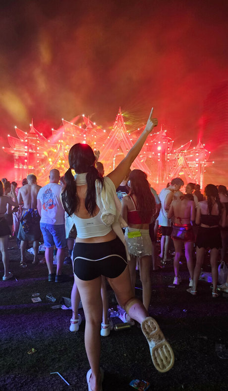 Yuggie TV perfect pornstar archive