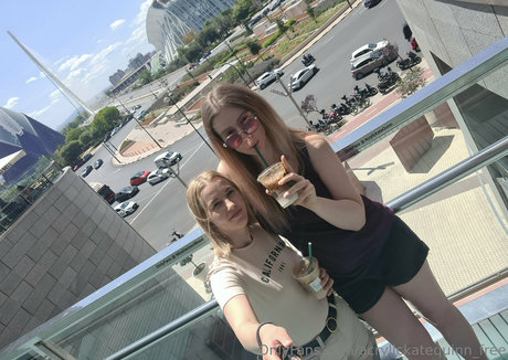 acrylickatequinn free star nice pic