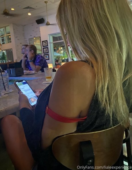 Lialeexperience star art img