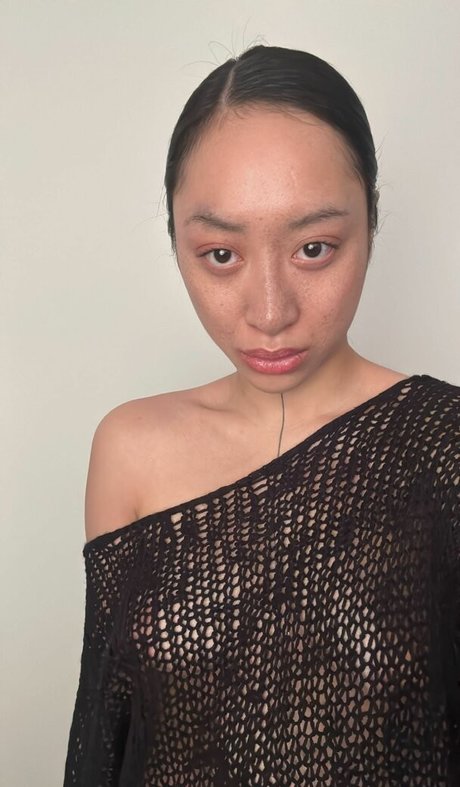 Dieu Linh Vuong free pornstar gallery