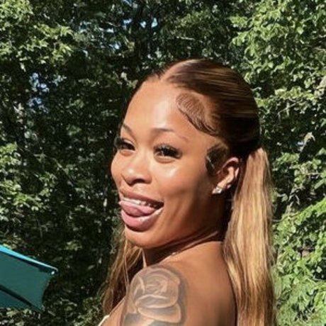 Official liyahhh best pornstar pic