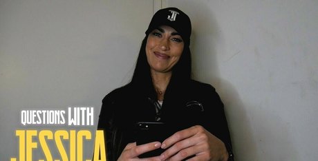 Screensoles adult model img