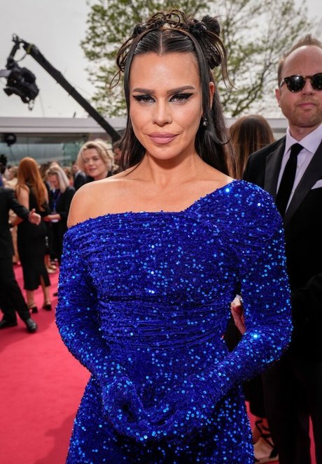 Billie Piper star sex pictures