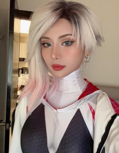 Charechii pornographic star gallery