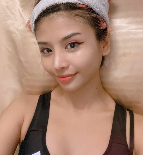 Charechii hot actress images