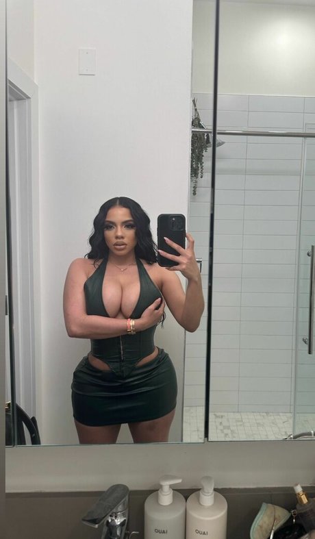 E dot star naked galleries