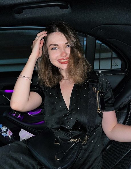 Arina Berdnikova model hot pictures