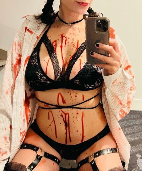 Yana Mori pornstar nude image