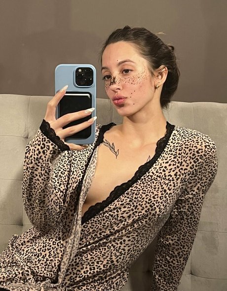 karlimergen star nudes pictures