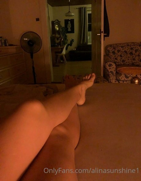 alinasunshine1 star nude gallery