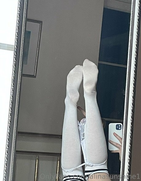 alinasunshine1 naked pornstar image