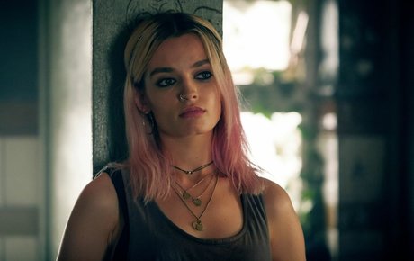 Emma Mackey pornstar hot img