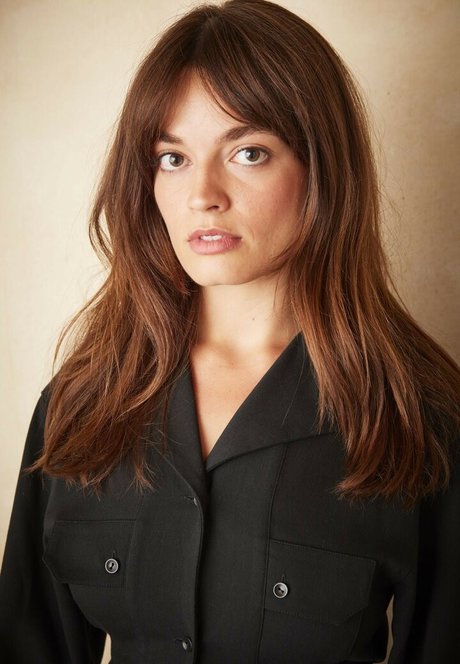Emma Mackey star xxx photos