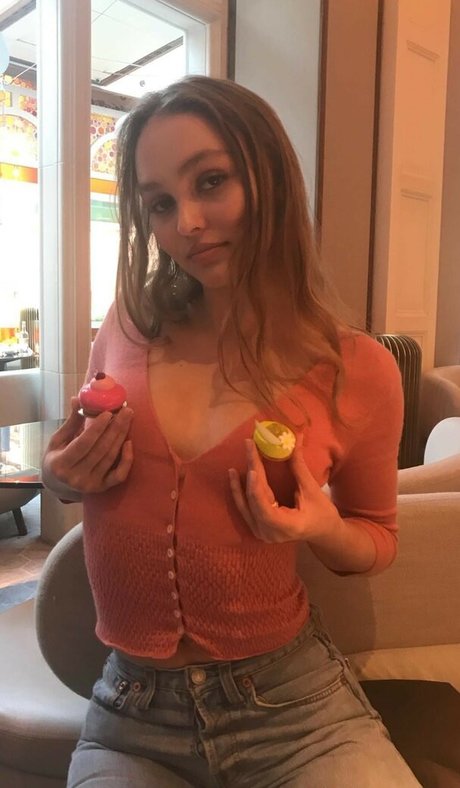 sucking cock onlyfans beautiful nude img