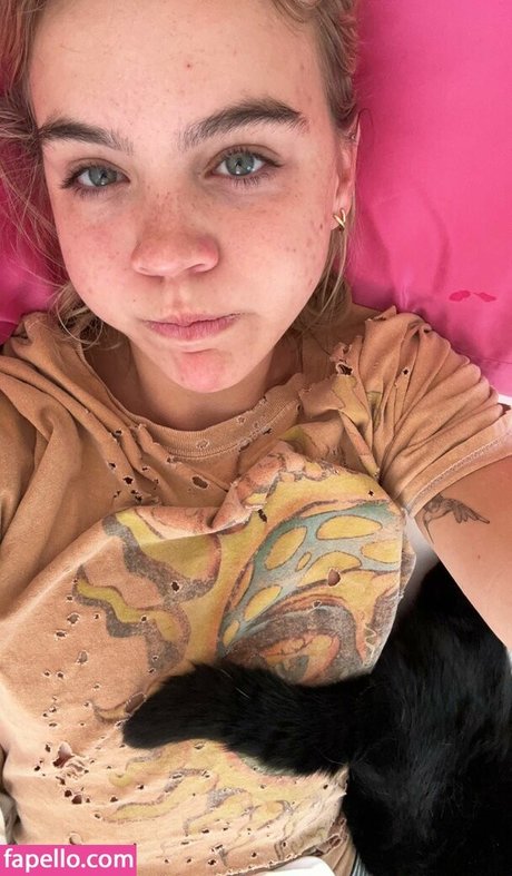 Emma Brooks hot actress images