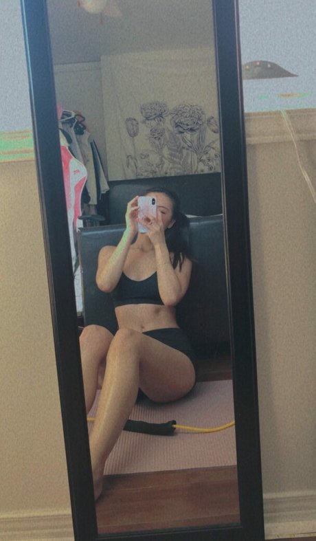 Cindy Phan beautiful star pic