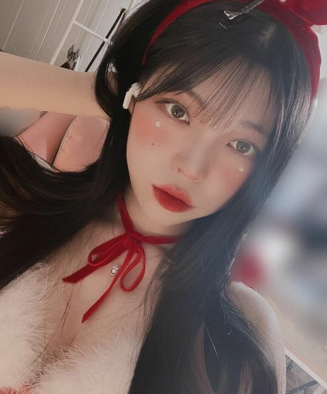 yudiii adult actress photo