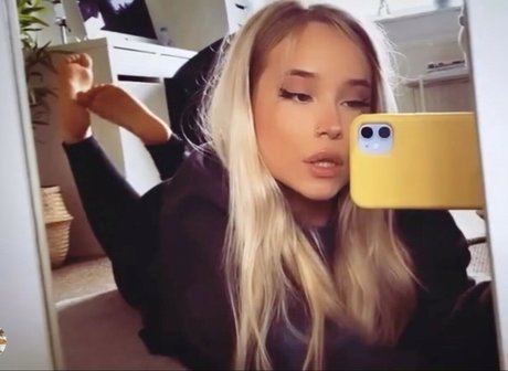 Decadex xxx pornstar photos