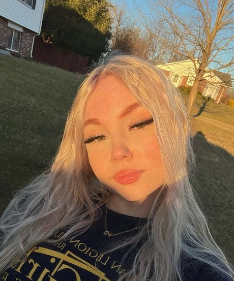 Sn0w bunnyy beautiful star pic