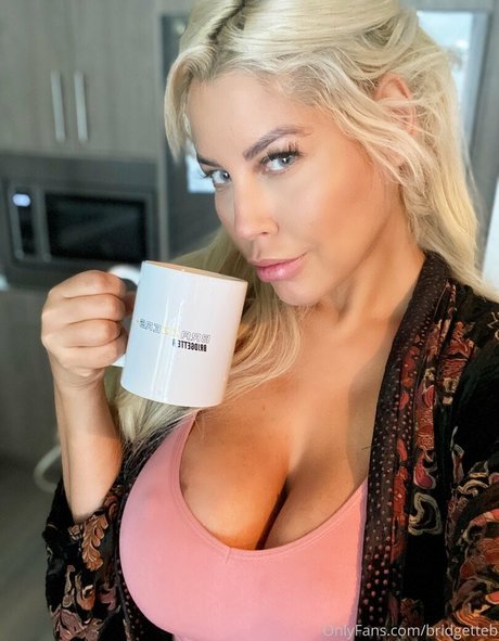 bridgetteb Profile pic