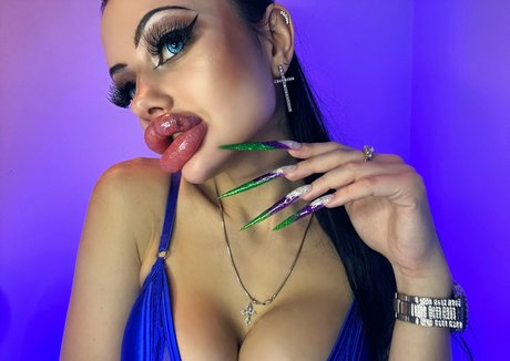 allison alis pornstar img