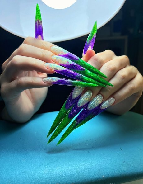 allison alis free actress photo