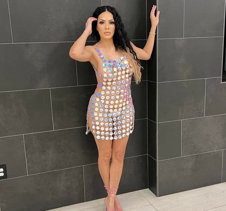 NinaUnrated nudes star archive